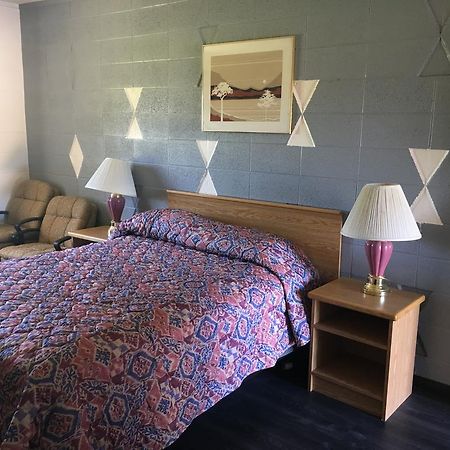 وودبورن Budget Inn Motel المظهر الخارجي الصورة