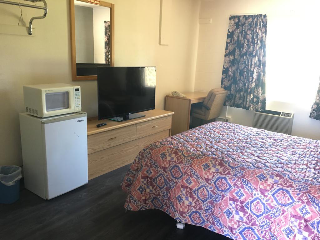 وودبورن Budget Inn Motel المظهر الخارجي الصورة